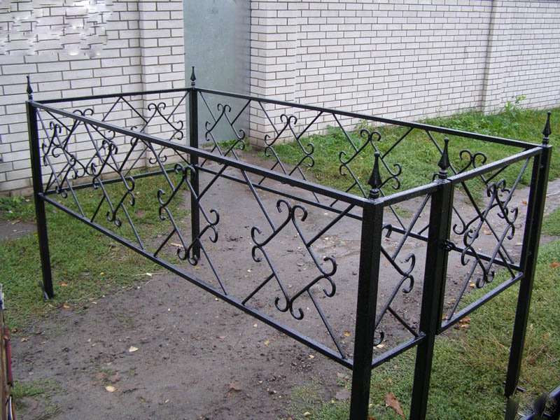 Ограда на могилу фото